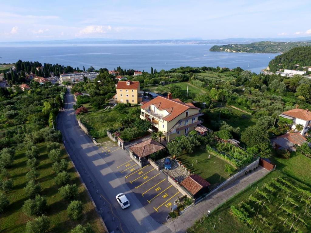Apartmaji Neja Apartment Piran Exterior foto